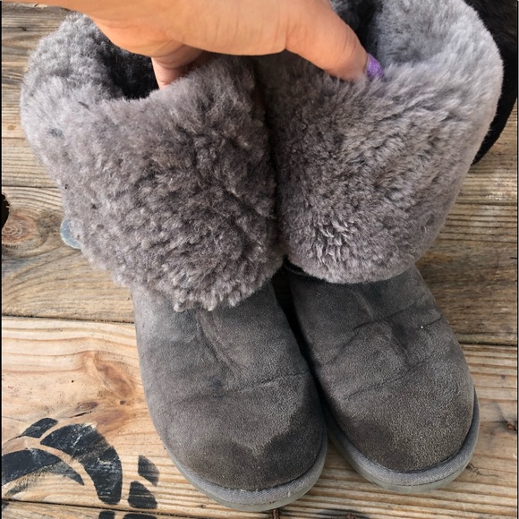 UGG girl booties sz5 - Picture 2 of 11